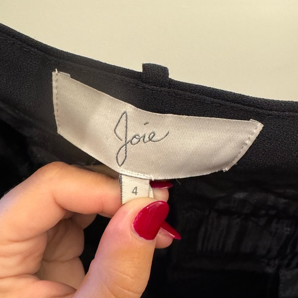 JOIE black trouser pant. Pleated. Cuff at bottom - Picture 5 of 6